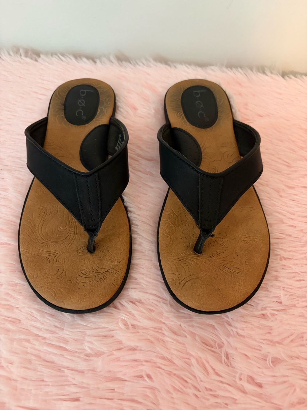 b.o.c. Black Thong Sandals with Tan Footbed